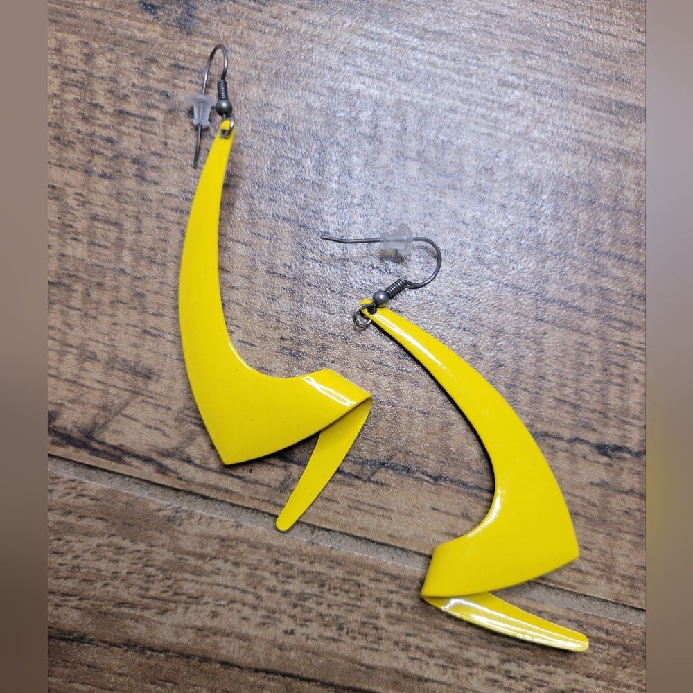 vintage 80s abstract yellow earrings
